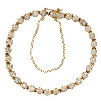388. A BRACELET, 18K gold. Brilliant cut diamonds tot. 5.44 ct. I-J/vvs-vs. Length 18,5 cm. Veight 21 g.