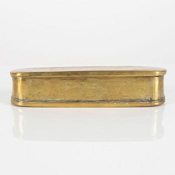 A dutch engraved brass snuffbox, 18th century.