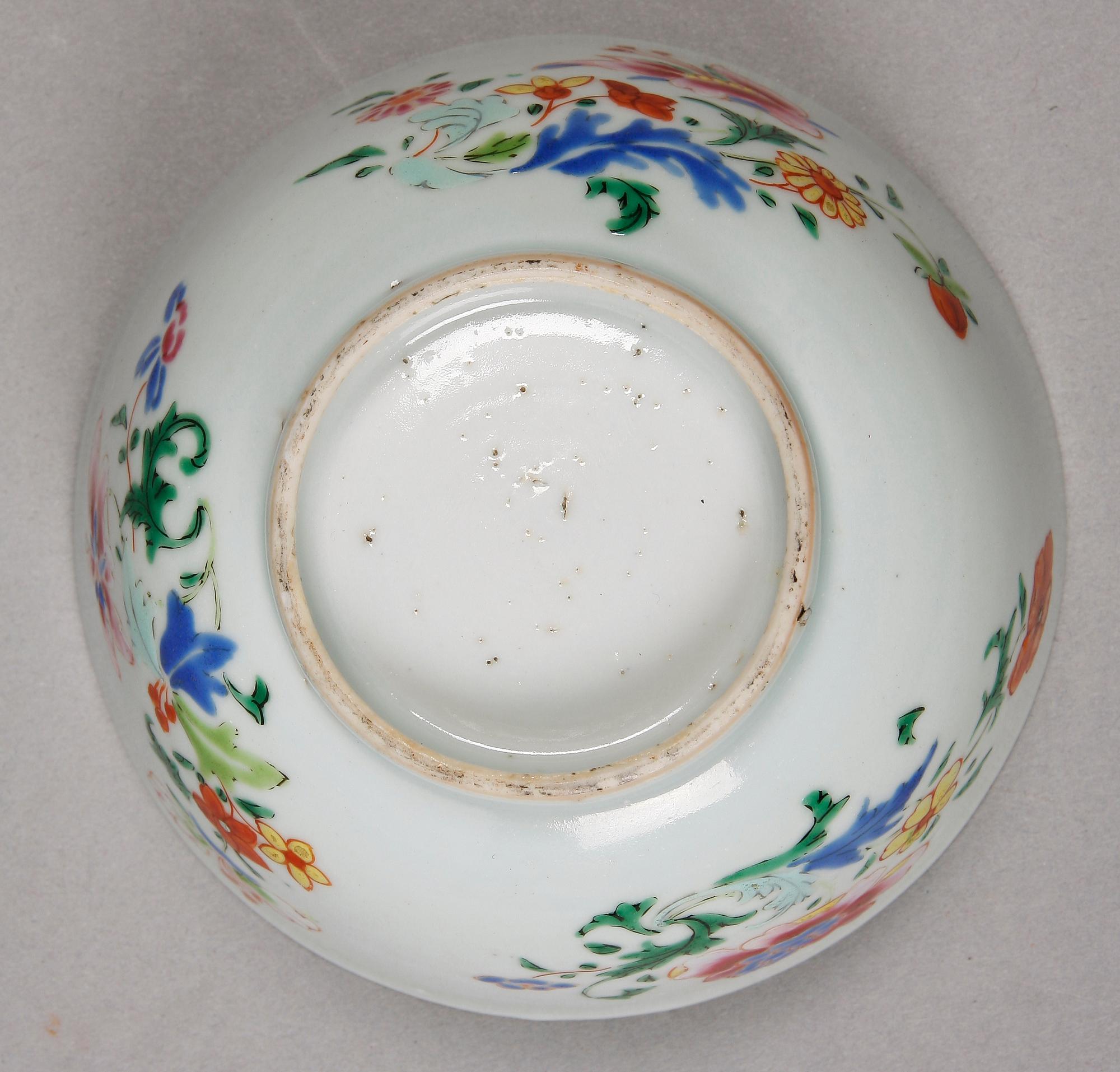 SKÅL samt FAT, porslin, Kina, 1700-tal.