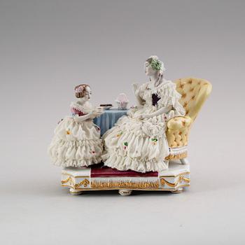 FIGURGRUPP, porslin, Tyskland, 1900-talets första hälft.