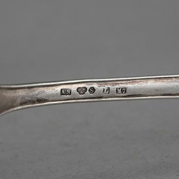 PARTI BESTICK, 33 st, silver, mestadels Sverige, 1800-1900-tal, vikt ca 1150 g.
