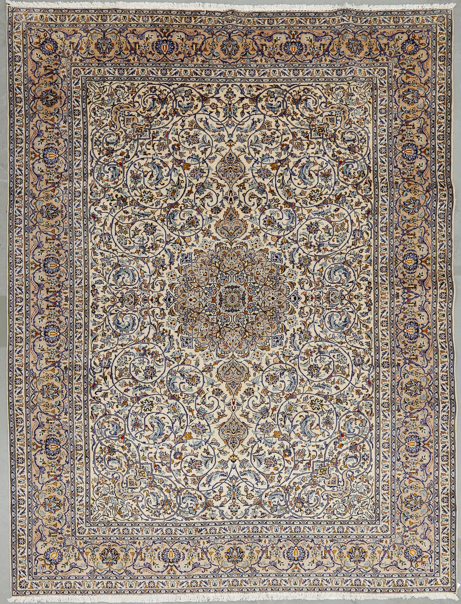 MATTA, Keshan, ca 390x297 cm.