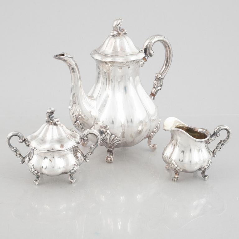 Kaffeservis, 3 delar, sterlingsilver, rokokostil, svensk importstämpel, 1900-talets mitt.