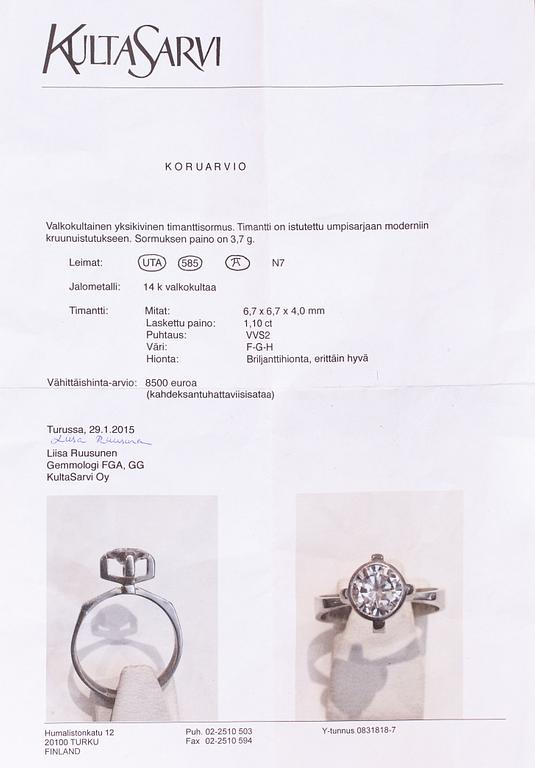 Ring, 18K vitguld och diamant ca 1.10 ct. Luolavuoren Kulta, Åbo 1966. Med certifikat från Kultasarvi.