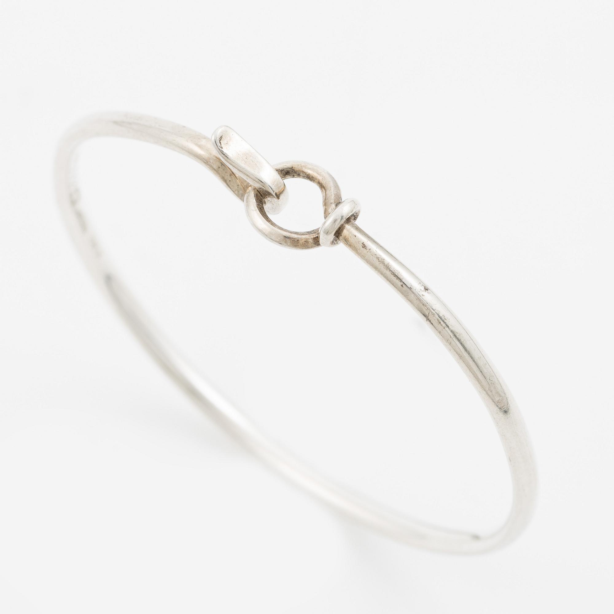 Vivianna Torun Bülow-Hübe, armring, sterlingsilver, Danmark. För Georg Jensen.