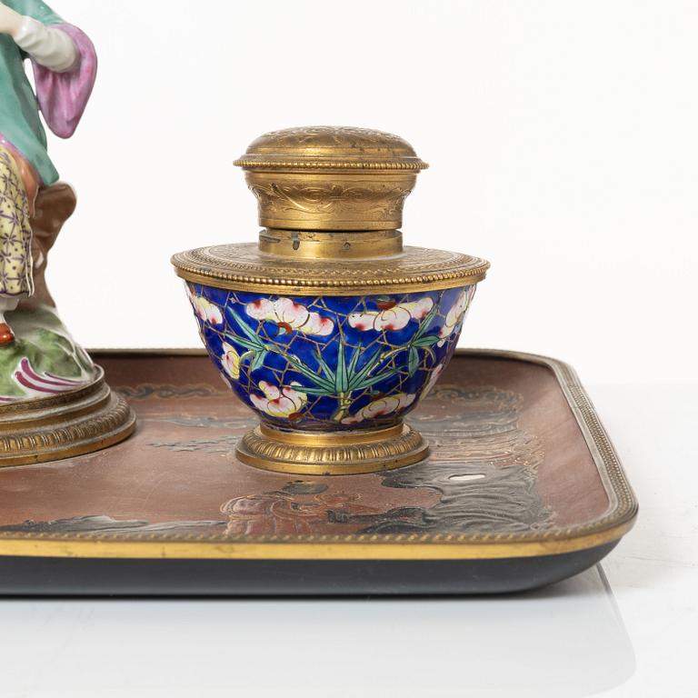 An ink well, late 19th Century.