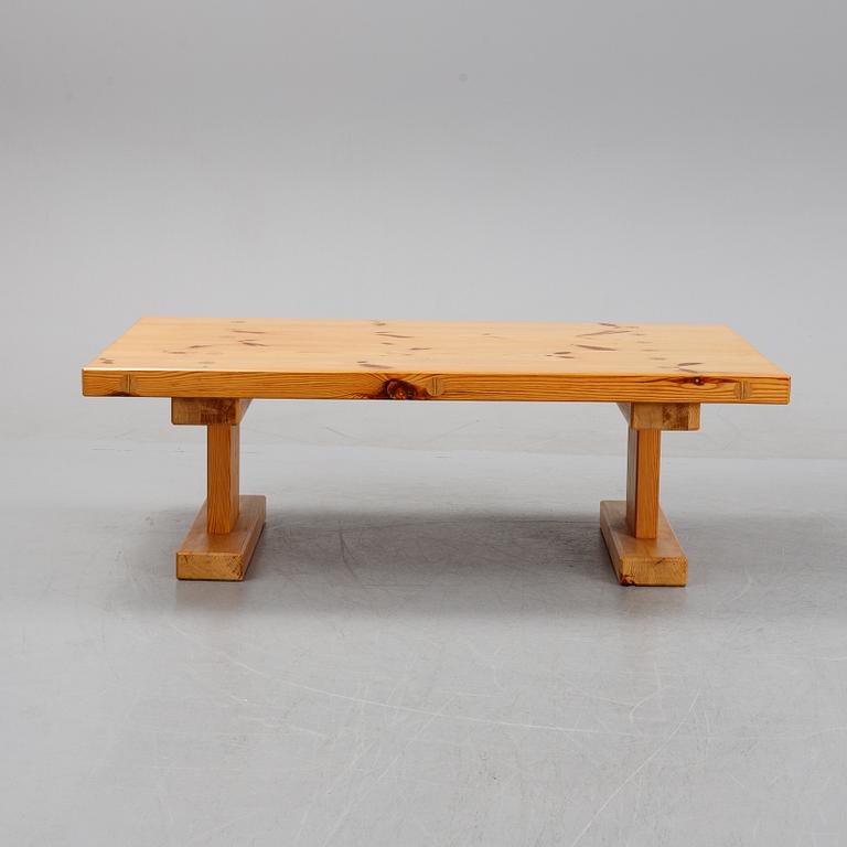 Roland Wilhelmsson, soffbord, Ågesta, 1970-tal, signerat.