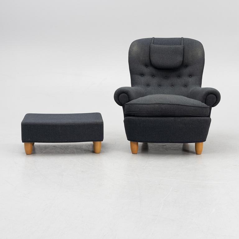 Carl Malmsten, fåtölj med fotpall, "Jättepaddan", O.H. Sjögren.