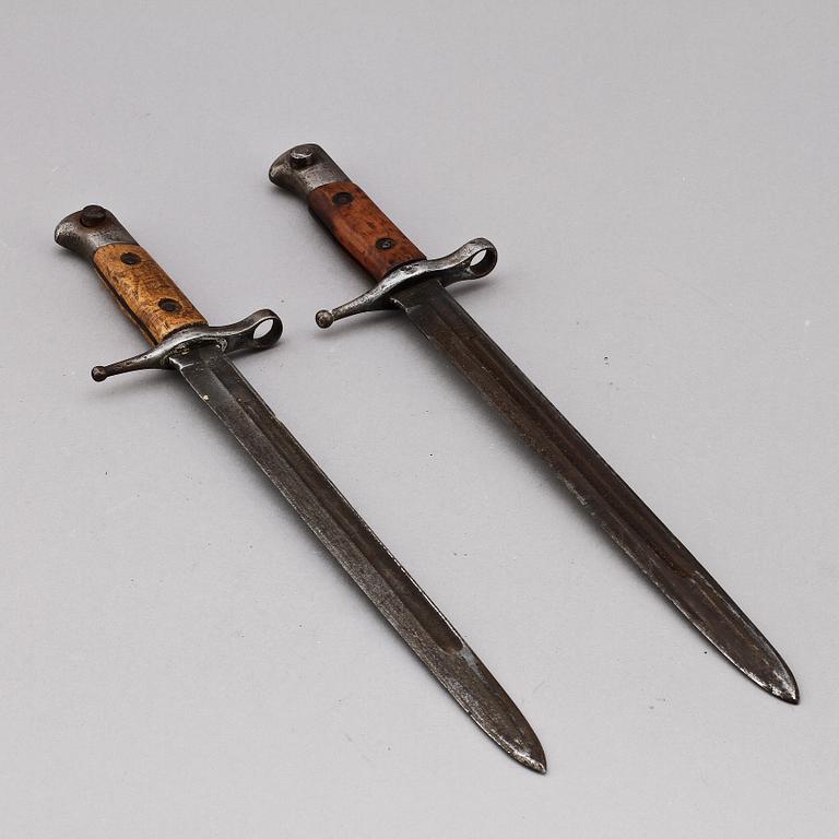 BAJONETTER, 2 par, Italien, 1800-talets tredje kvartal.