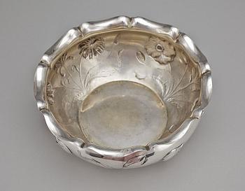 SKÅL, silver. A. Dragsted, Danmark, Jugend, 1900-talets första kvartal. Vikt 343 g.