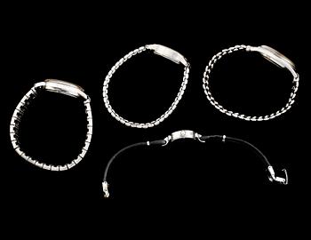 ARMBANDSUR, 4 st, stål, 1900-talets mitt/andra hälft.