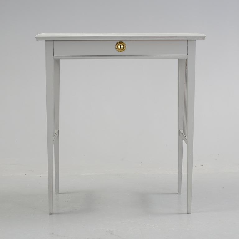 DAMARBETSBORD, gustaviansk stil, 1900-talets första hälft.