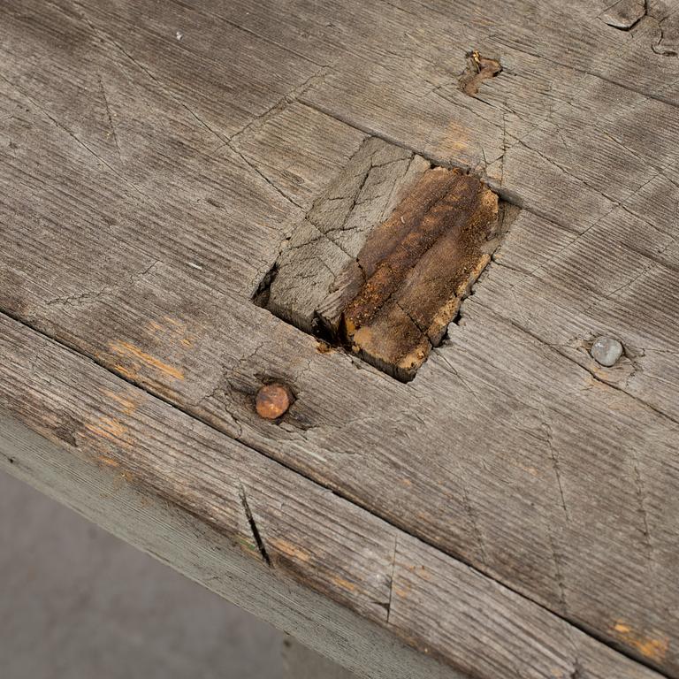 A Swedish 19th century Folk Art bench from Hälsingland.