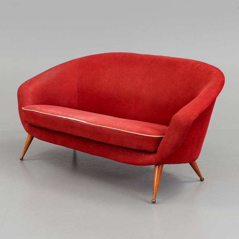 A 1950s 'Tellus' sofa by Folke Jansson.