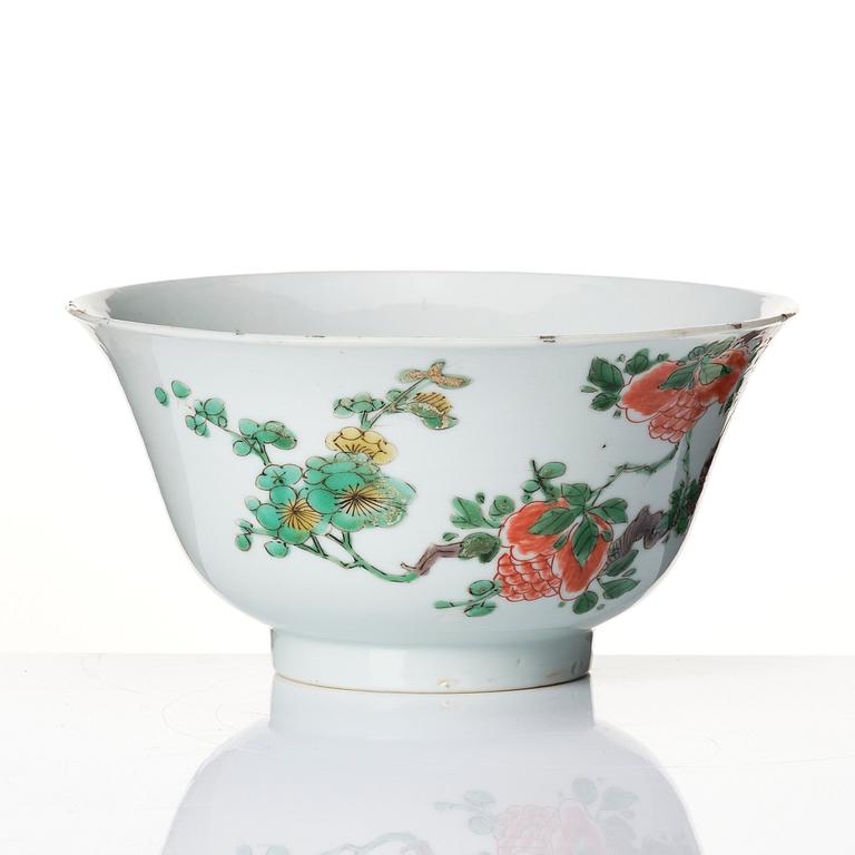 Skål, porslin. Qingdynastin, Kangxi (1662-1722).