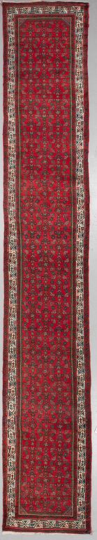 A RUNNER, Old Hamadan, Probably, ca 497 x 83 cm.