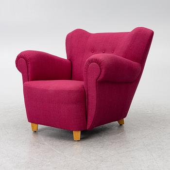 A Swedish Modern armchair, 1940s/50s.
