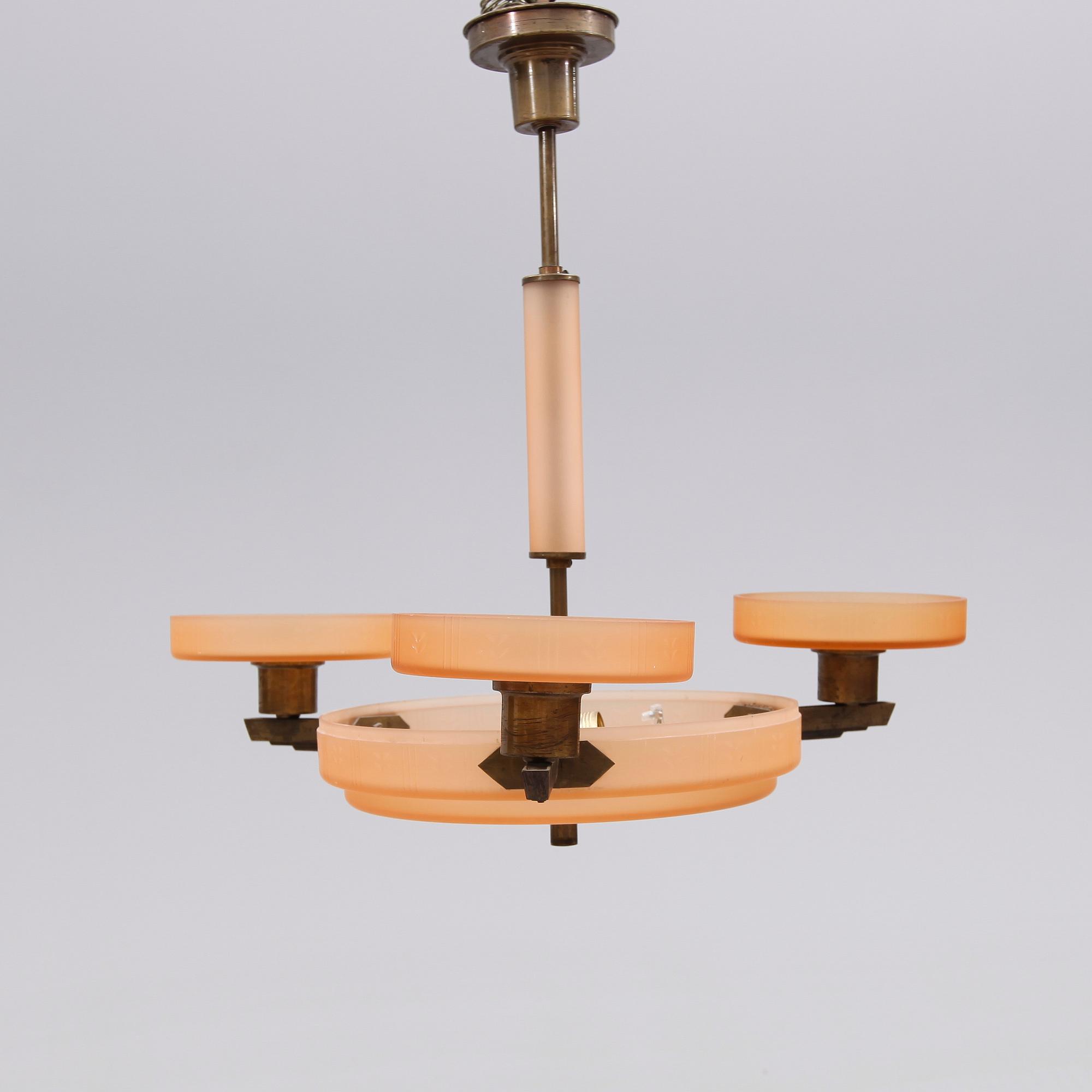 TAKLAMPA, 1900-talets första hälft, höjd ca 63 cm.