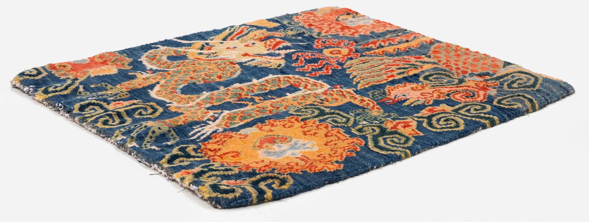 Matta (Khagangma) antik Tibet, omkring 1900, ca 66x61 cm.