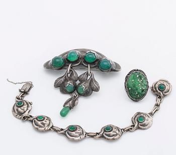 SILVER JEWELLERY, JUGEND; bracelet Bertil Häggströms Guldsmedsaffär Boden, ring and brooch.