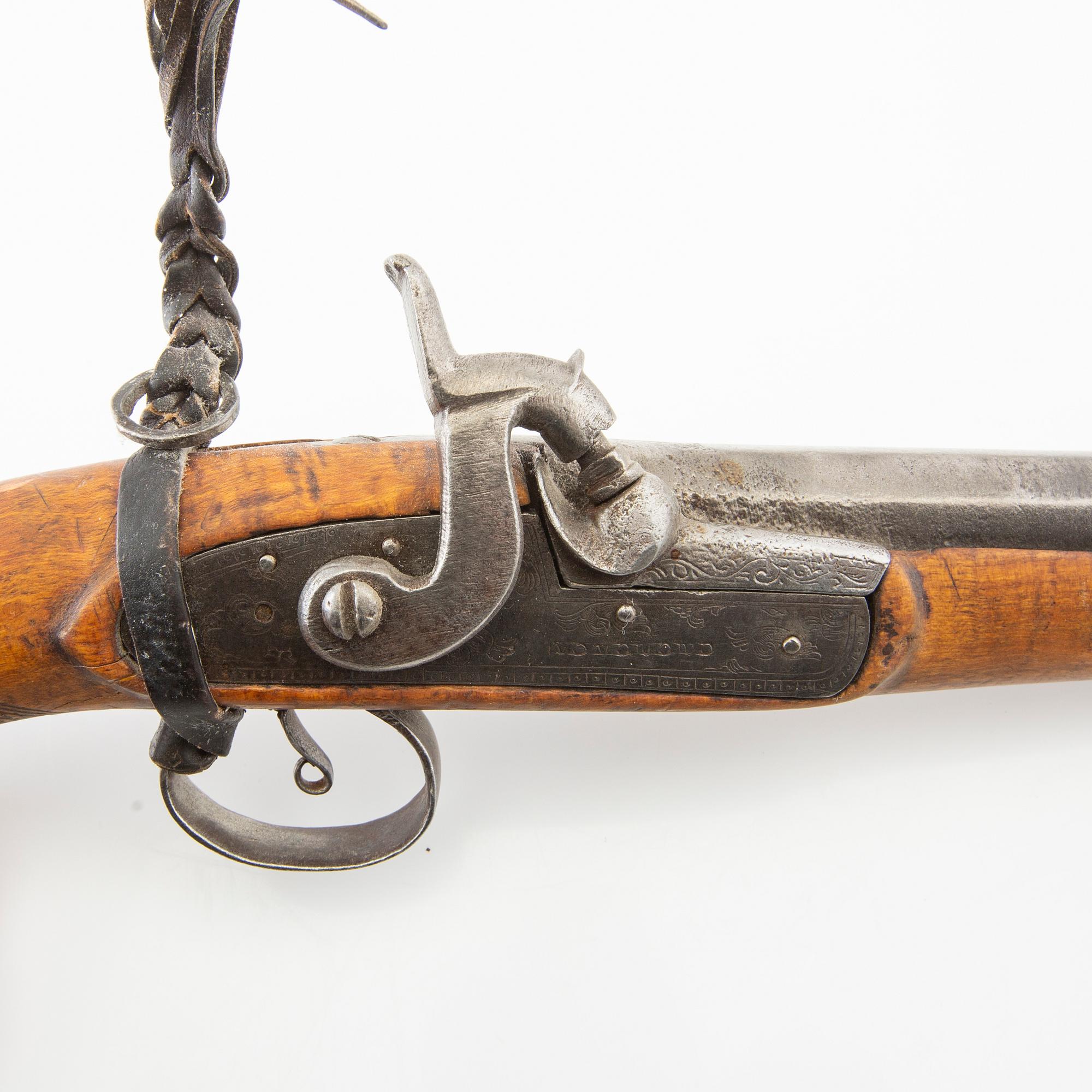 Percussion pistol, 19th century.