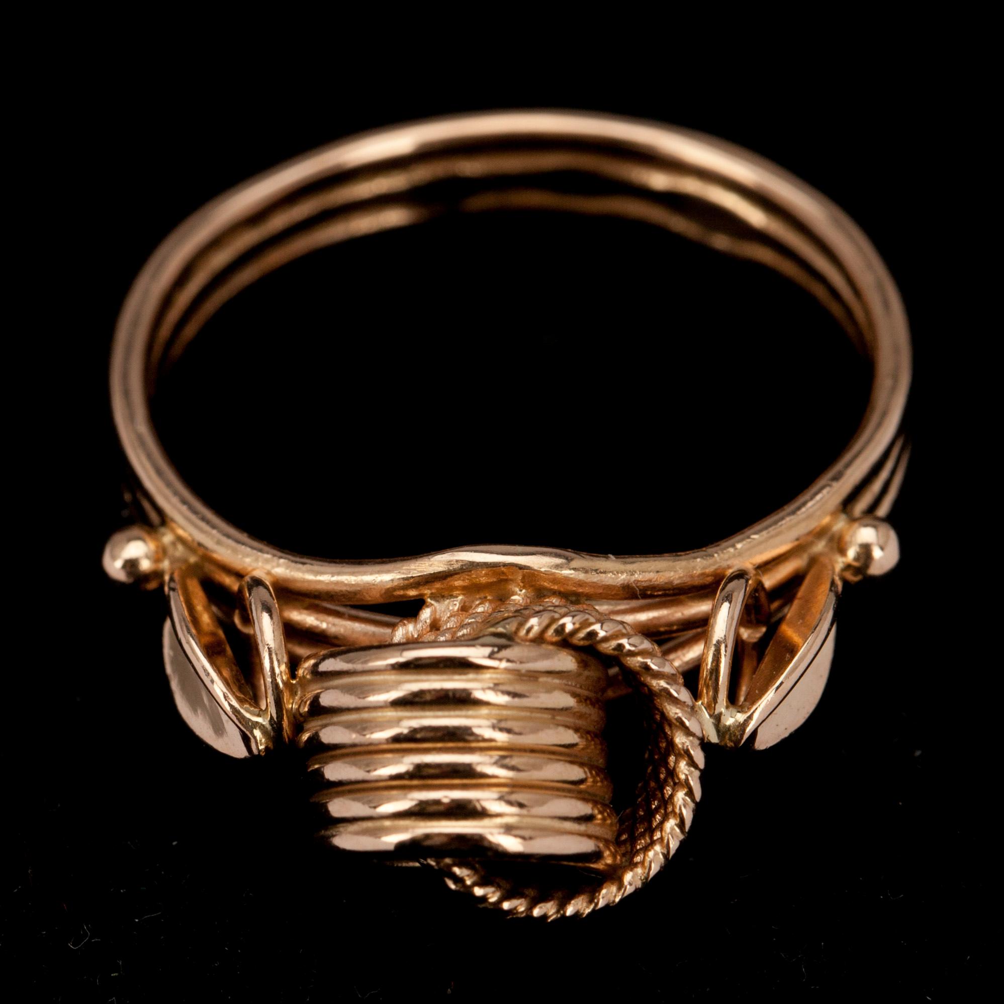 RING, guld 14K, Sovjetunionen 1900-talets senare hälft. Vikt 5 g.