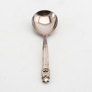 Johan Rohde, serveringssked "Konge/Achorn" sterlingsilver för Georg Jensen efter 1945.