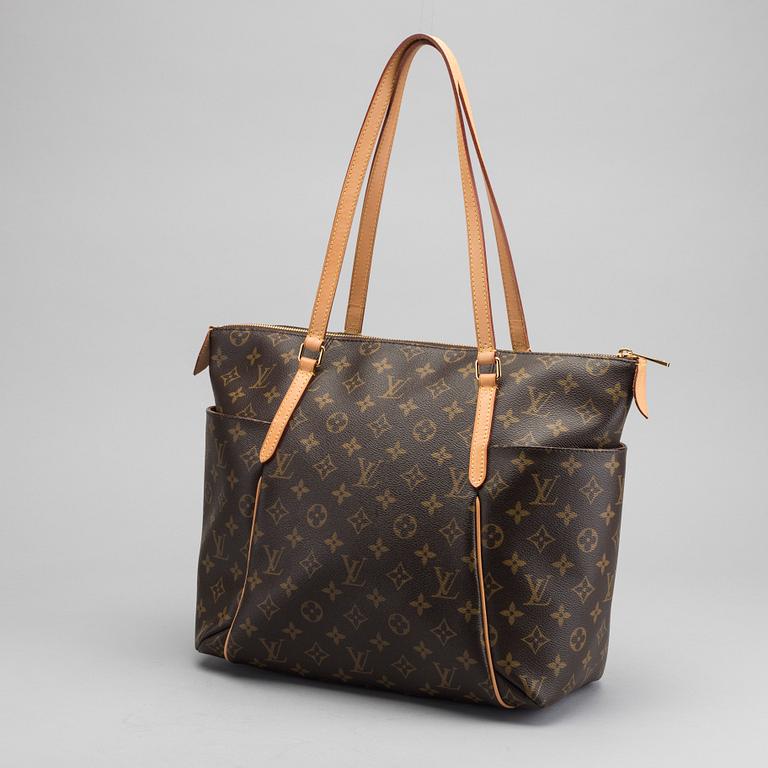 LOUIS VUITTON, "Totally MM", purse.
