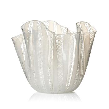 420. Paolo Venini & Fulvio Bianconi, A 'Fazzoletto' glass vase, Murano Italia.