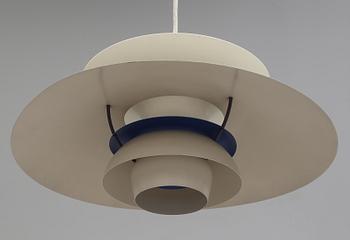 TAKLAMPA, PH 5, Poul Henningsen för Louis Poulsen, Danmark. Höjd ca 30 cm.