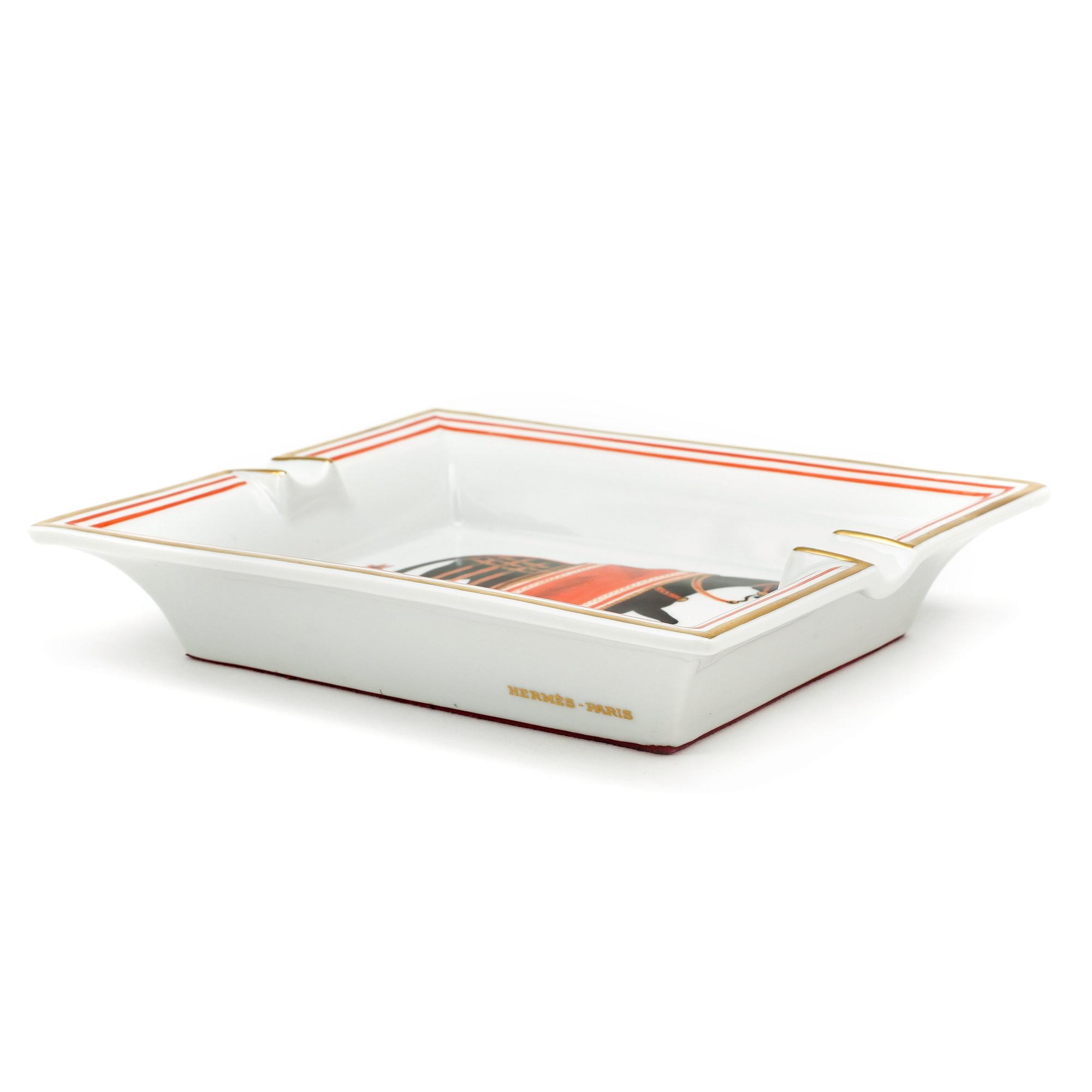 HERMÈS, a porcelain ashtray.