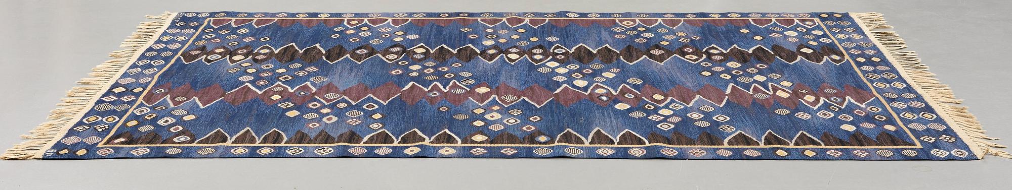 Barbro Nilsson, MATTA, "Snäckorna", gobelängteknik, ca 276,5 x 198 cm, signerad AB MMF BN.