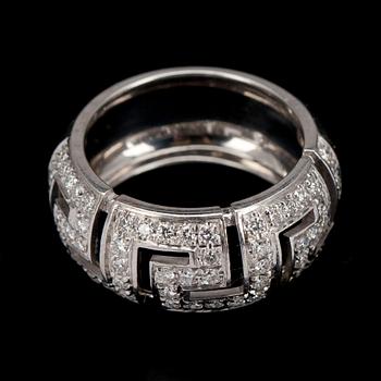 RING, vitguld 18K, "Saffo" Versace, med briljantslipade diamanter tot. 0,59 ct. 1990-tal. Vikt 7,4 g.