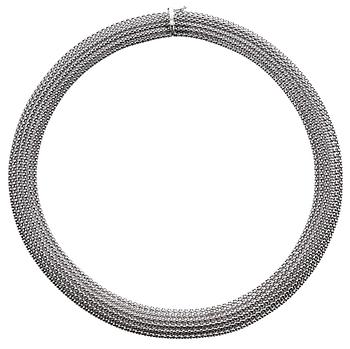 694. NECKLACE.