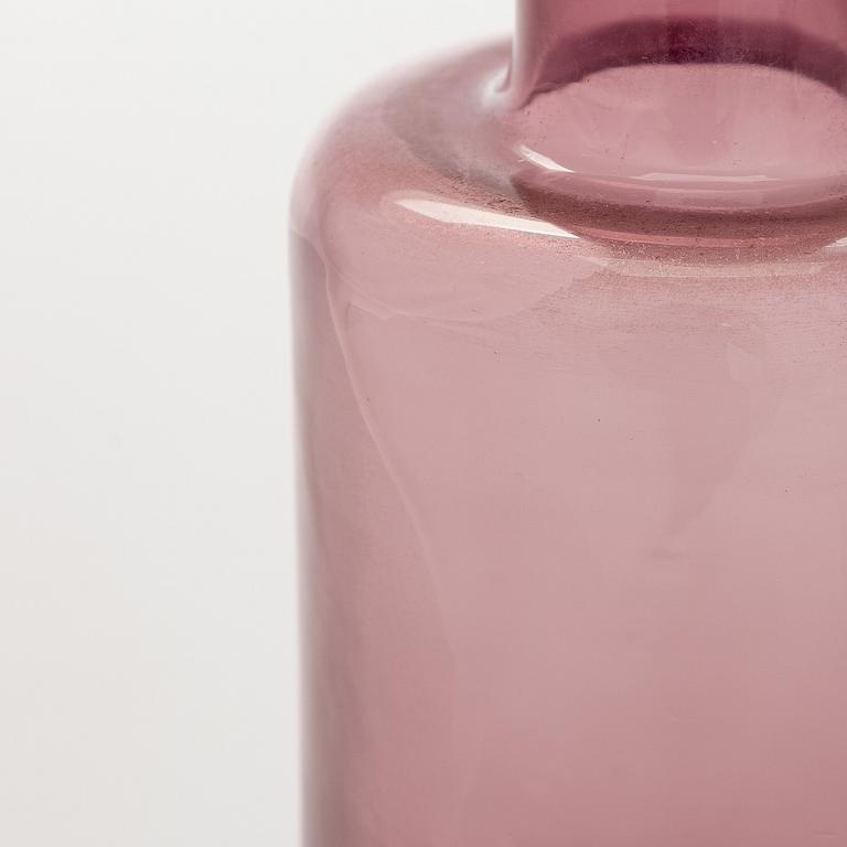 Nanny Still, pullo, signeerattu Riihimäen Lasi O.Y. Nanny Still.