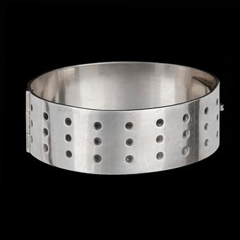 ARMRING, silver, Finland 1961. Vikt ca 45 gram.