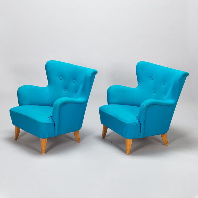 Ilmari Lappalainen, a pair of mid-20th-century 'Laila' armchairs for Asko, Finland.