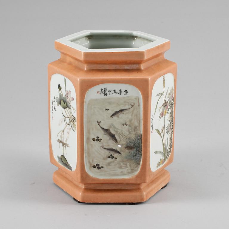 PENSELSTÄLL, porslin, Republik, Kina.