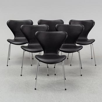 Arne Jacobsen, a set of six "Sjuan" chairs for Fritz Hansen, Denmark.