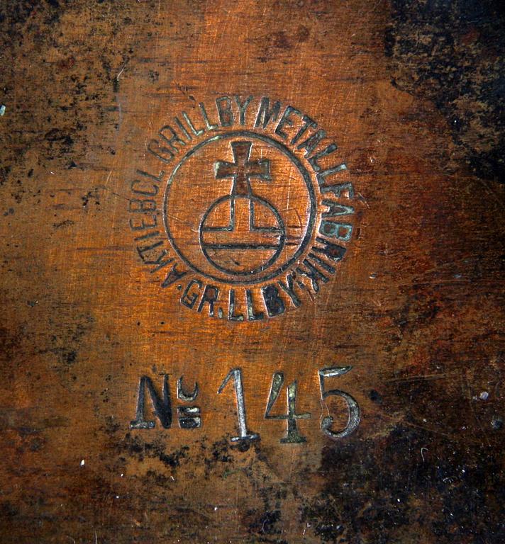 SKRIVUPPSATS MED LJUSSTAKAR, 2+1. Grillby Metall.