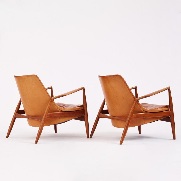 Ib Kofod Larsen, a pair of teak and cognac coloured leather "Sälen" easy chairs, Olof Perssons Fåtöljindustri (OPE), Sweden, 1950-60's.