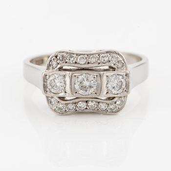 Ring, 18K white gold with brilliant and octagon-cut diamonds 0.54 ct according to engraving.