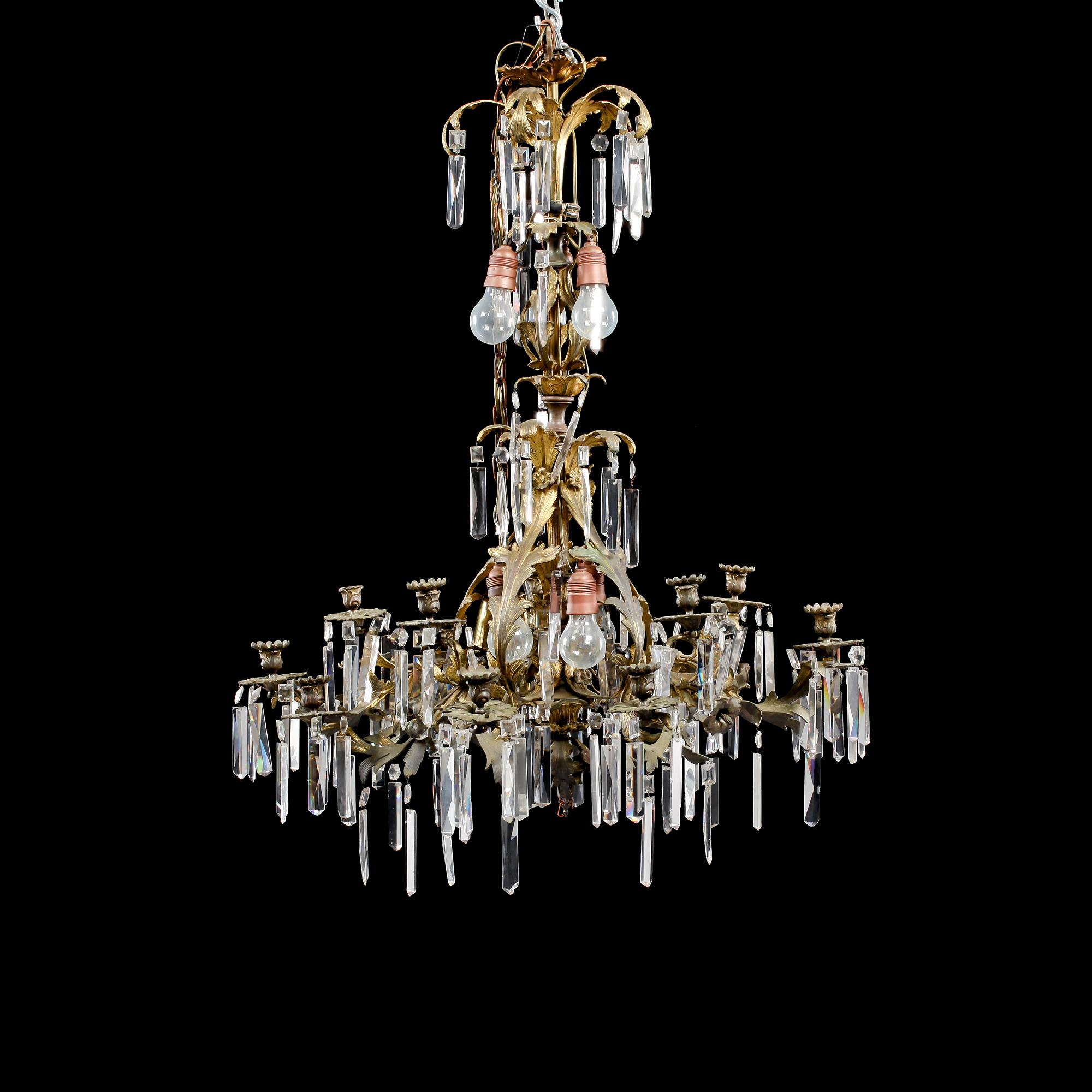 LJUSKRONA, sent 1800-tal. Höjd ca 105 cm.