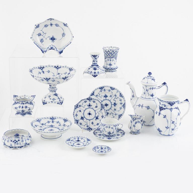 Coffee service, porcelain, 39 pieces, "Musselmalet", Royal Copenhagen, Denmark.