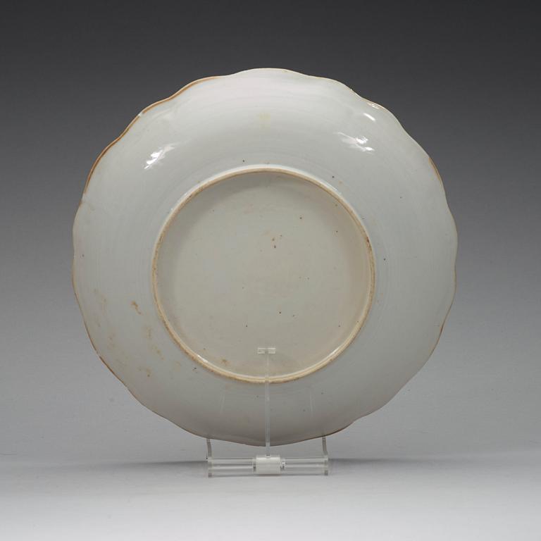 A five piece set of Swedish armorial porcelain, Qing dynasty, Qianlong (1736-95).