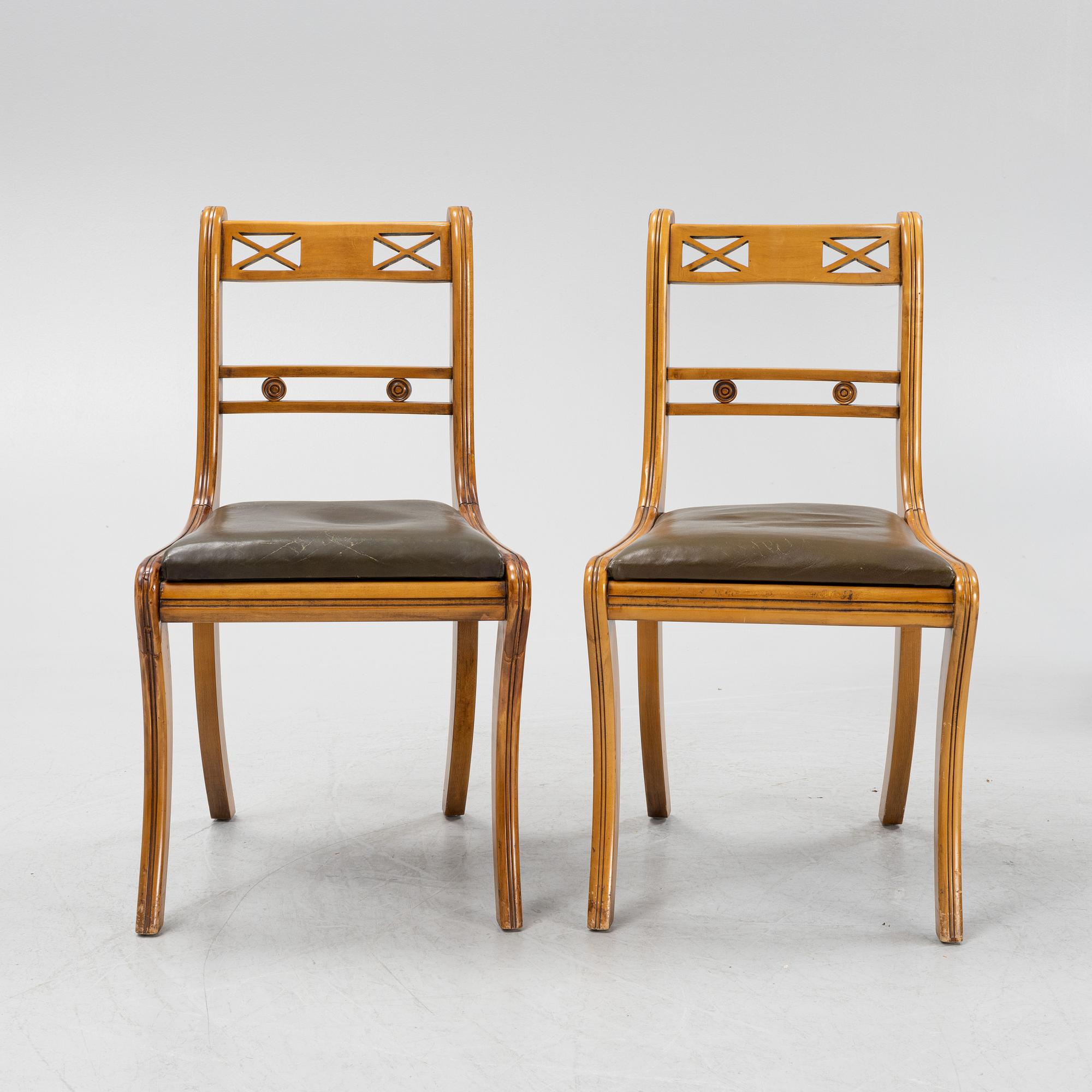 A set of six English mahogany chairs, 20th Century.