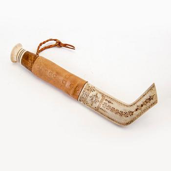 A reindeer horn, birch and leather knife by Per Sunna, signed.