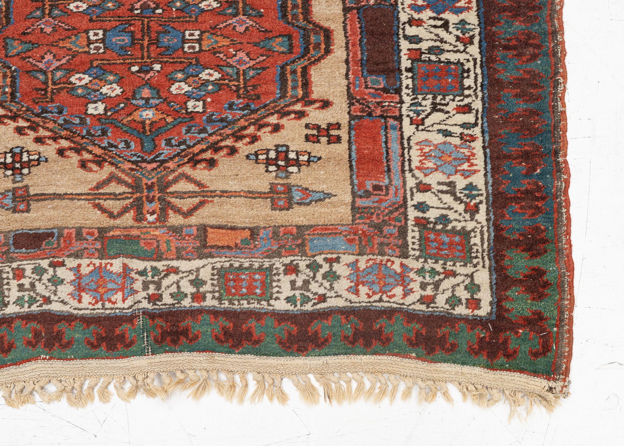 Matta, antik Sarab, ca 205 x 105 cm.