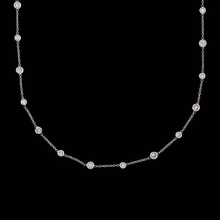 HALSBAND, med 80 stycken diamanter, totalt 11.22 ct.