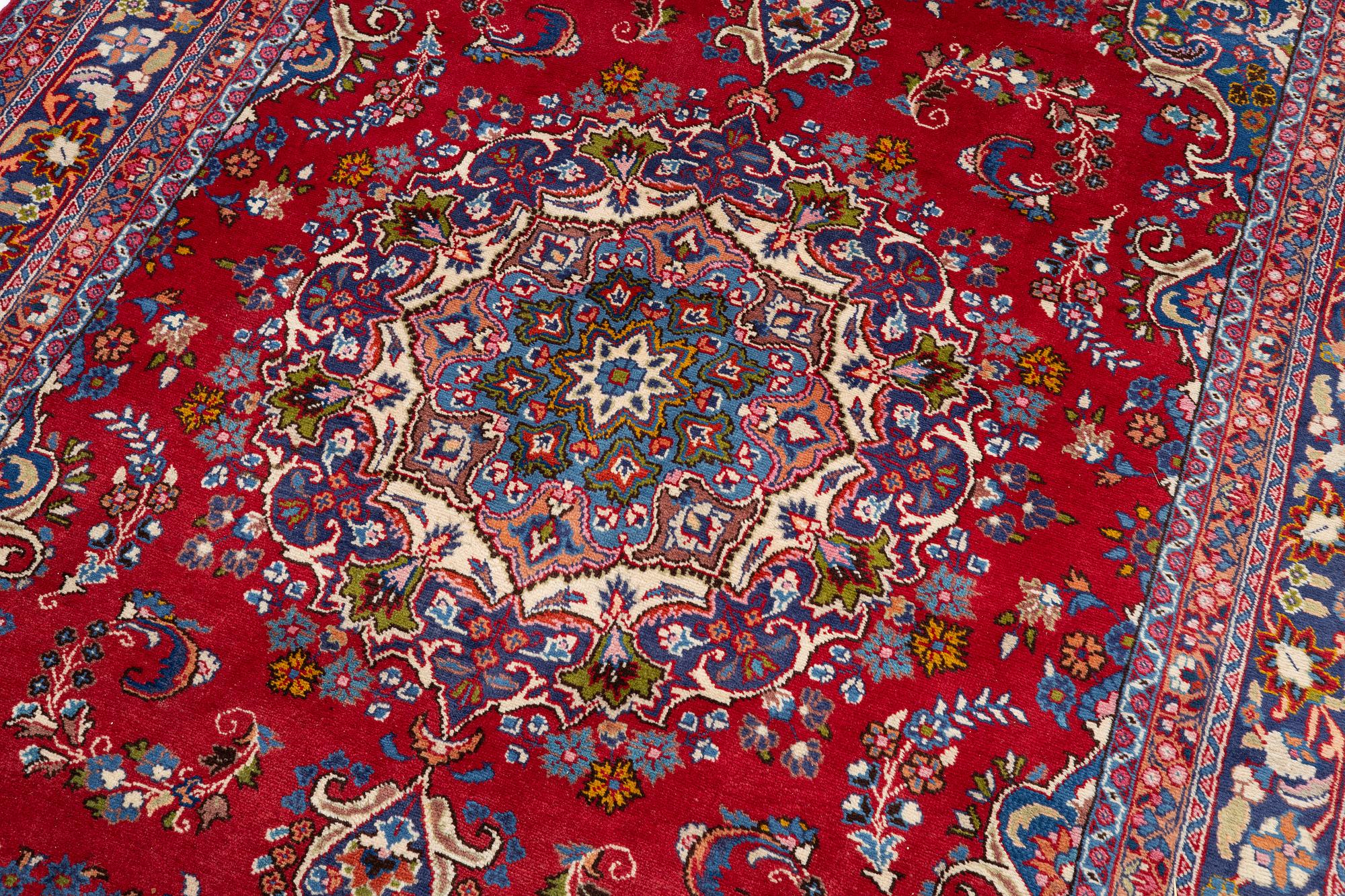 Matta, Mashad, ca 290 x 192 cm.